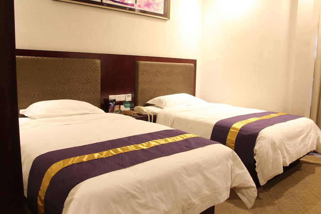 Zhuhai Platinum Holiday Hotel Номер фото