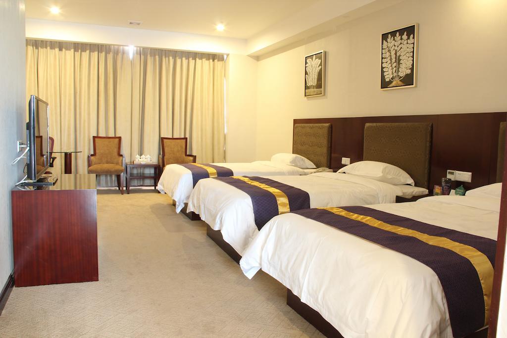 Zhuhai Platinum Holiday Hotel Екстер'єр фото