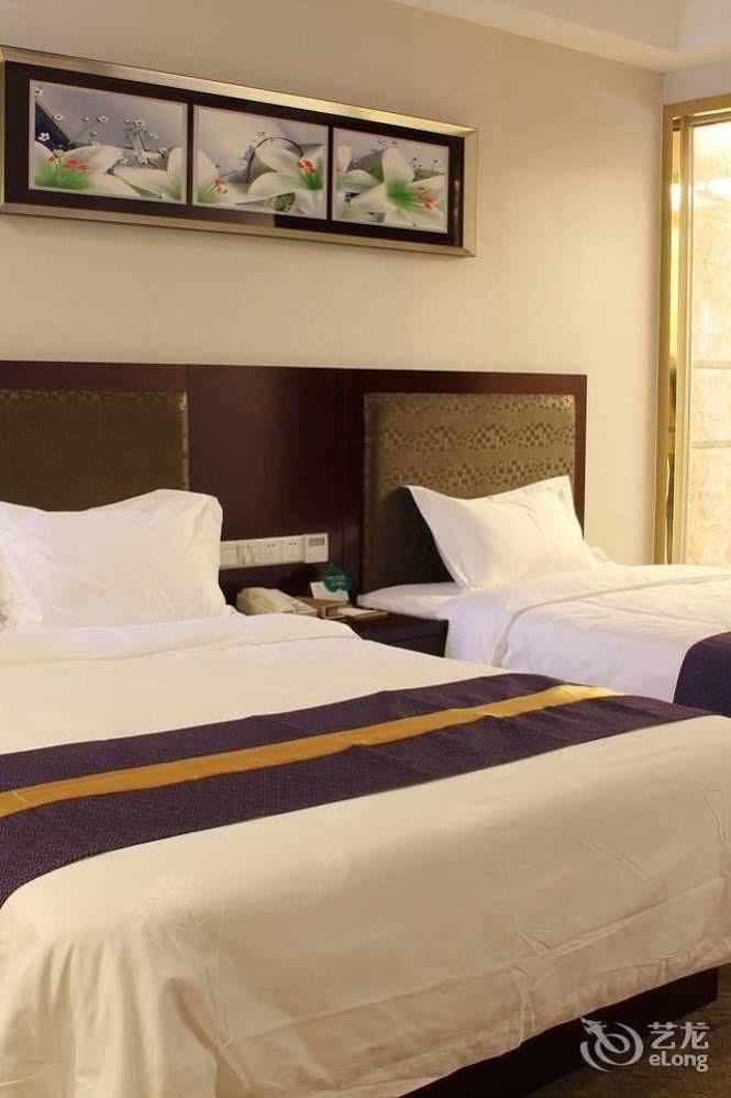 Zhuhai Platinum Holiday Hotel Екстер'єр фото